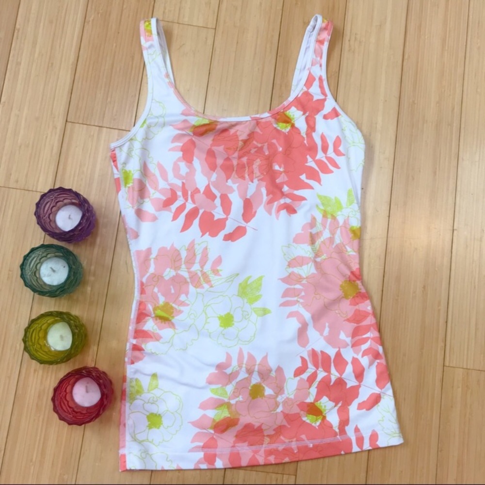 Lululemon tank